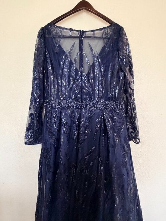 Mac Duggal Sequin Formal Dress - Picture 6 of 7